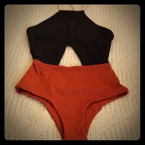 Nwot swimsuit